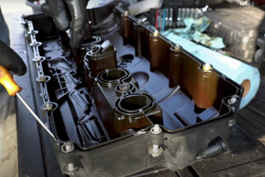 Auto engine repairs being performed in Long Beach, CA.